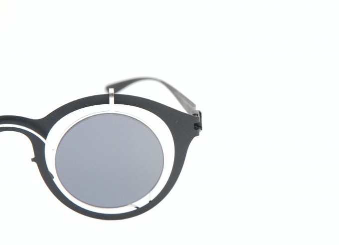 マイキータ/ダミール・ドーマ BRADFIELD Silver/Black Dark Grey Solid